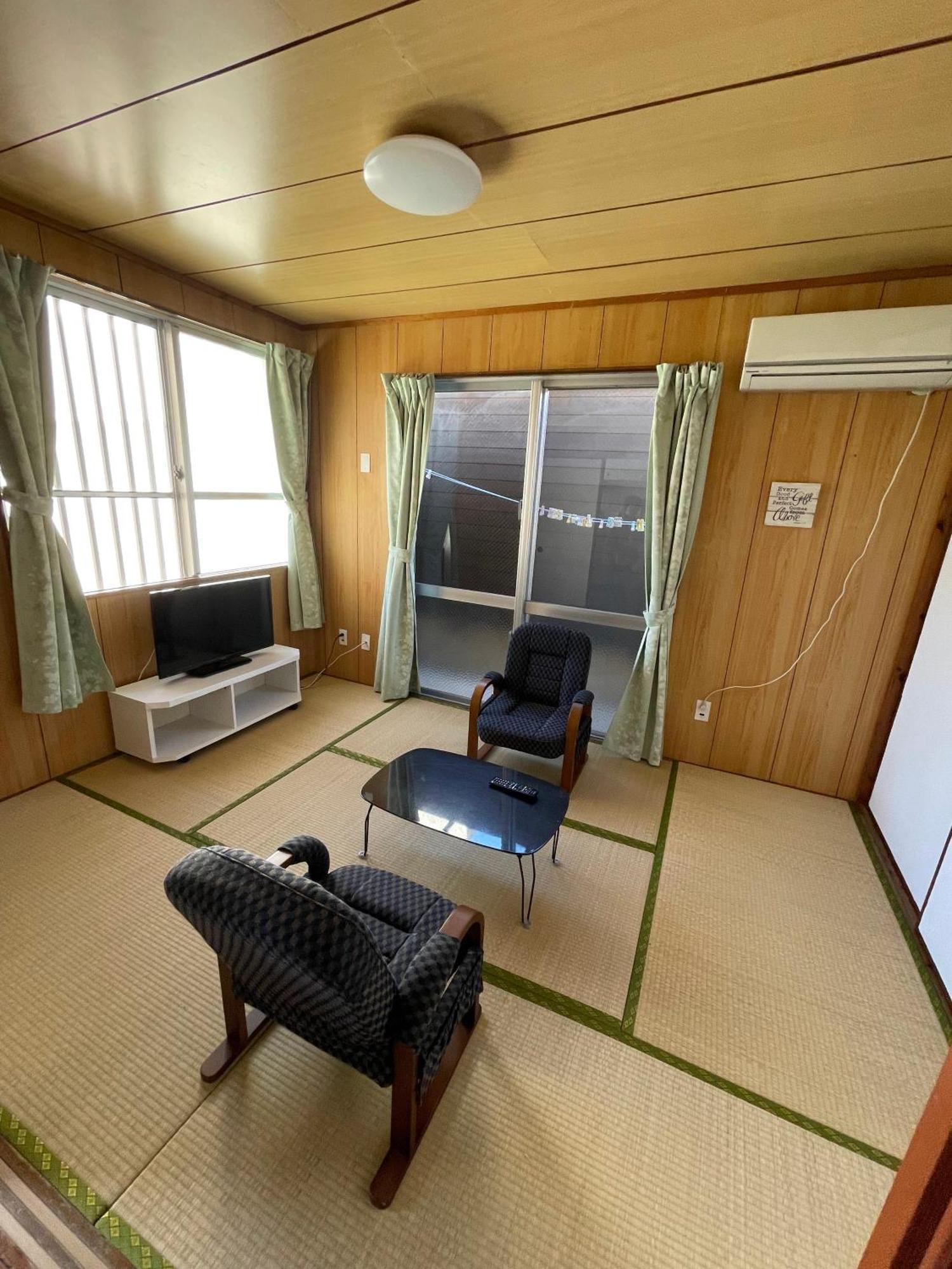 Miyagi Apartment Tomari Naha Værelse billede